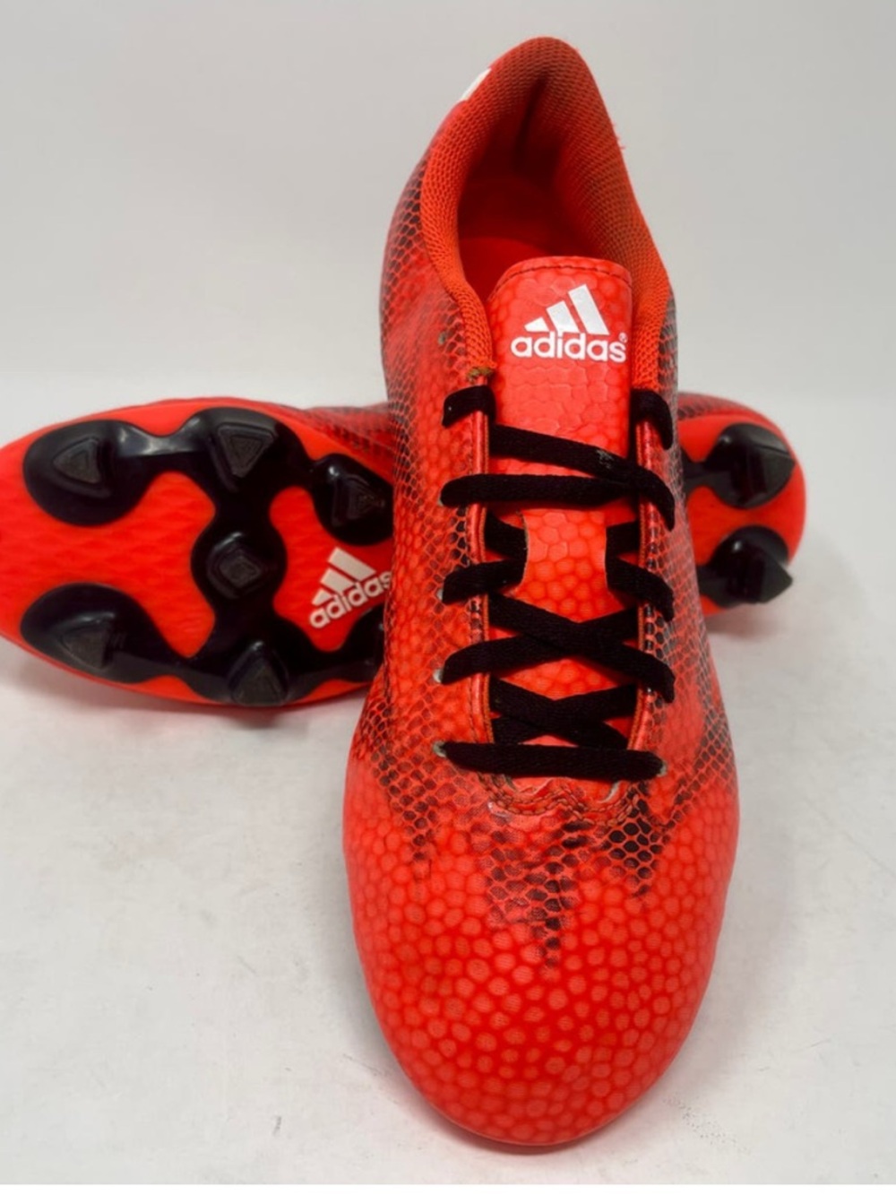 Adidas Soccer Cleats • Men's Size 7.5